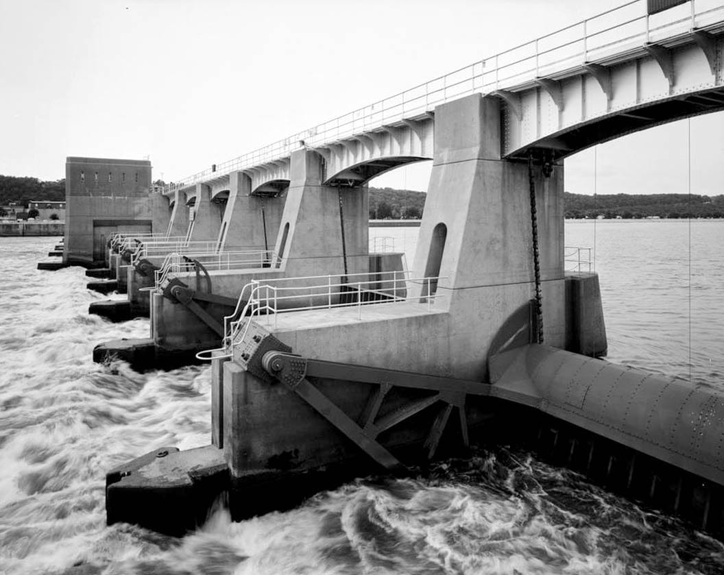 Historic Photo : Upper Mississippi River 9-Foot Channel, Lock & Dam No. 10, Guttenberg, Clayton County, IA 37 Photograph