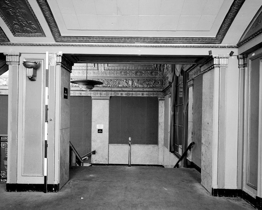 Historic Photo : Earle Theatre, Thirteenth & E Streets, Northwest, Washington, District of Columbia, DC 20 Photograph