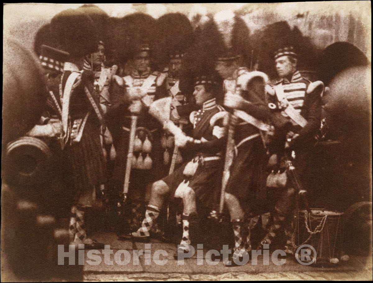 Photo Print : Hill and Adamson - Officer of The 92nd Gordon Highlanders Reading to The Troops, Edinburgh Castle : Vintage Wall Art
