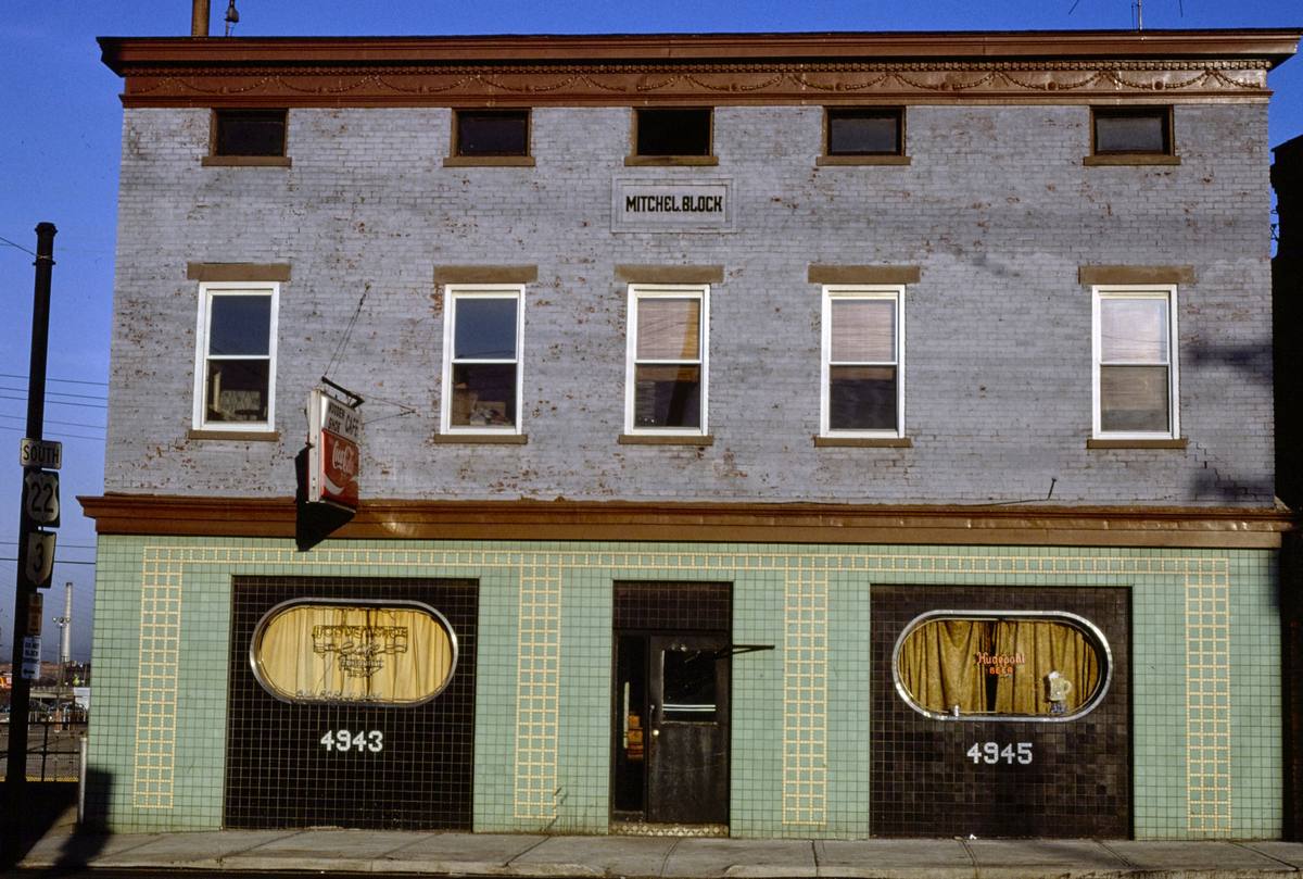 Historic Photo : 1980 Wooden Shoe Cafe, Routes 22 & 3, Norwood, Ohio | Margolies | Roadside America Collection | Vintage Wall Art :