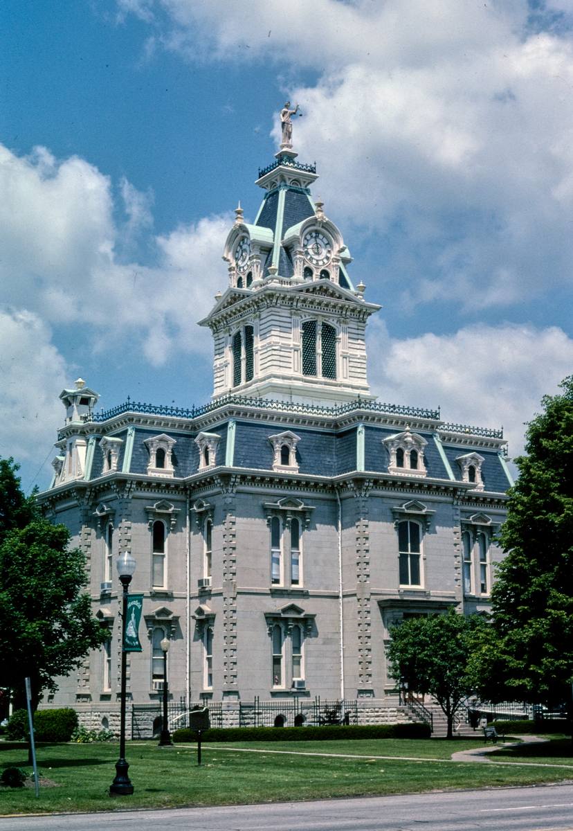 Historic Photo : 2003 Davis County Courthouse, Bloomfield, Iowa | Margolies | Roadside America Collection | Vintage Wall Art :
