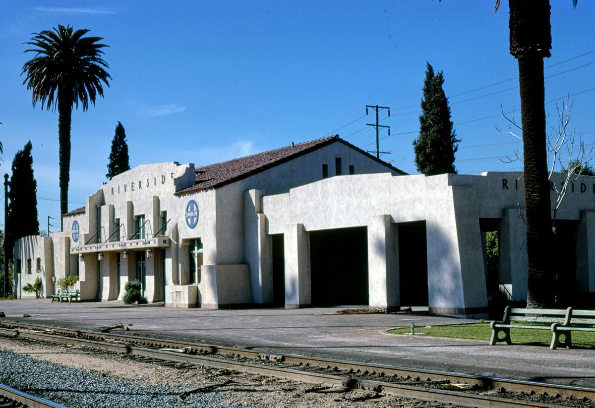 Historic Photo : 1977 Santa Fe Railroad Station, 7th Street, Riverside, California | Margolies | Roadside America Collection | Vintage Wall Art :