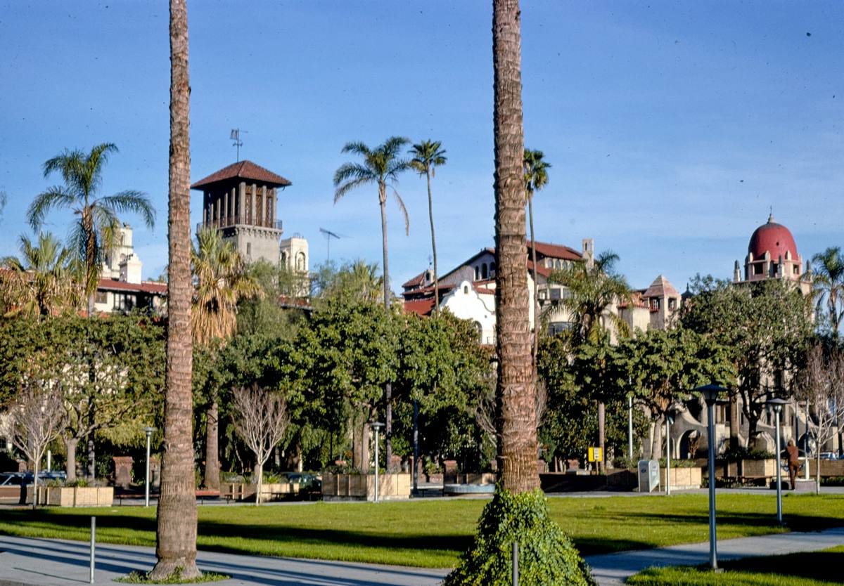 Historic Photo : 1978 Mission Inn, angle 1, Orange Street, Riverside, California | Margolies | Roadside America Collection | Vintage Wall Art :