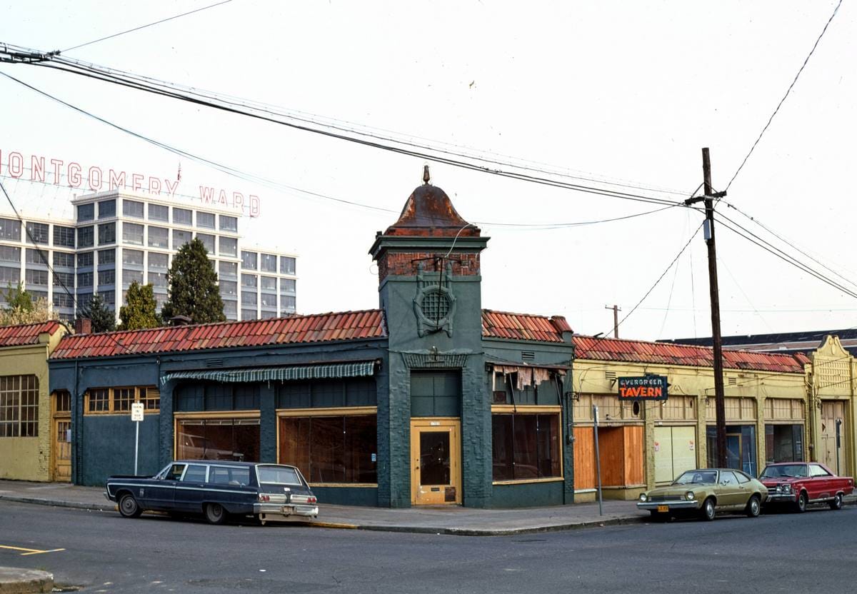 Historic Photo : 1976 Evergreen Tavern, 1901 NW 26th Street, Portland, Oregon | Margolies | Roadside America Collection | Vintage Wall Art :