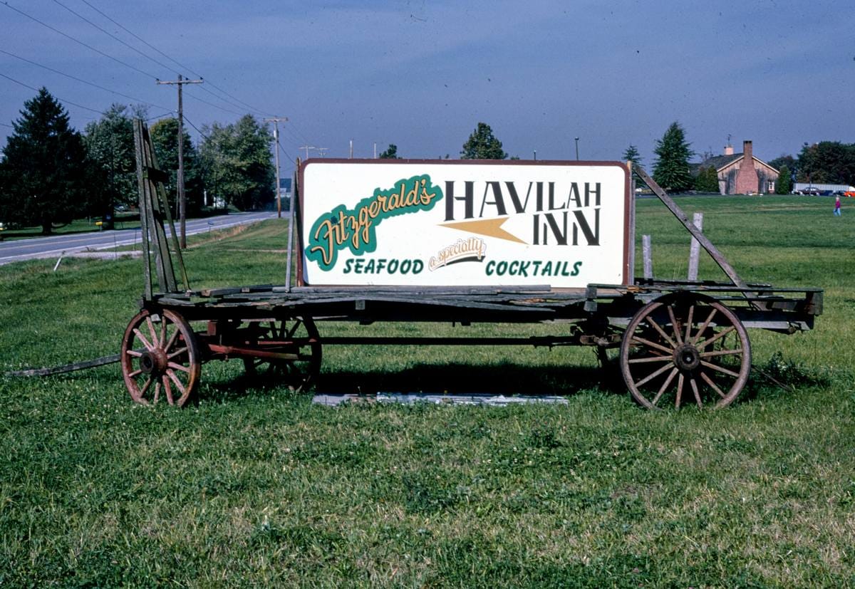 Historic Photo : 1989 Fitzgerald's Havilah Inn Restaurant statue-sign, Route 140, Taneytown, Maryland | Margolies | Roadside America Collection | Vintage Wall Art :
