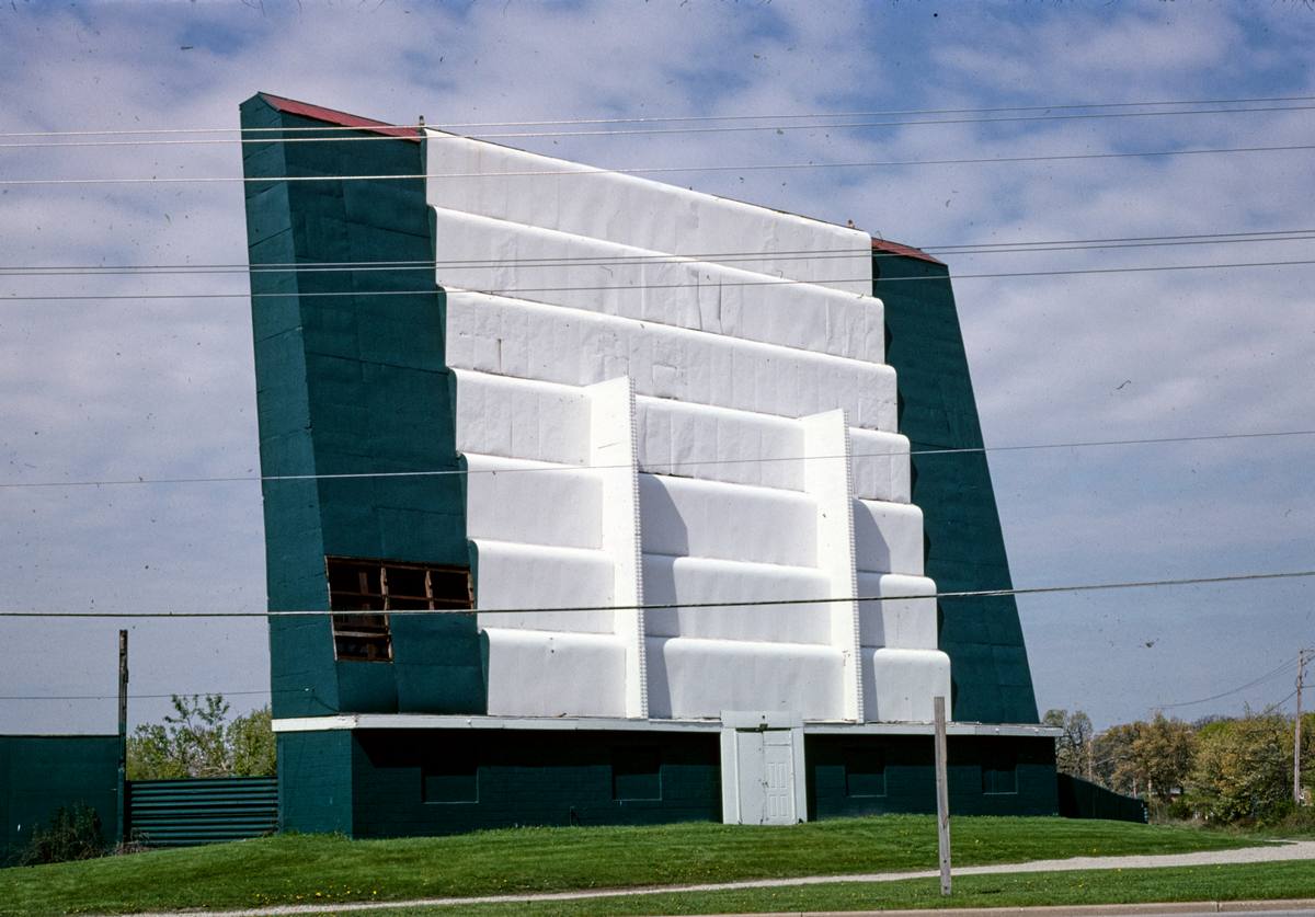 Historic Photo : 2003 Keno Family Drive-in Theater, Route 32 (angle 2), Kenosha, Wisconsin | Margolies | Roadside America Collection | Vintage Wall Art :