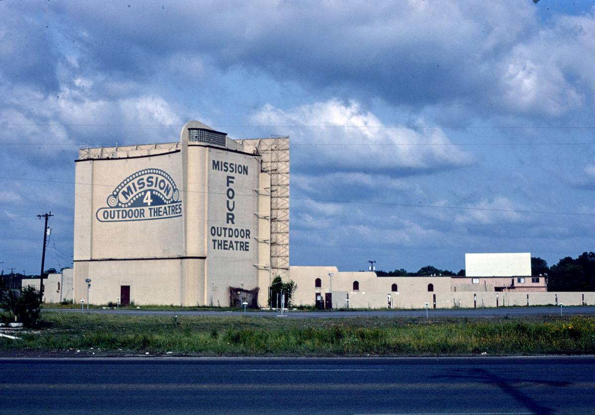 Historic Photo : 1982 Mission Drive-in Theater, Roosevelt Avenue, San Antonio, Texas | Margolies | Roadside America Collection | Vintage Wall Art :