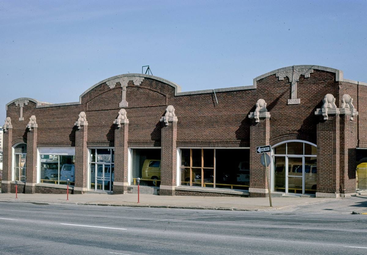 Historic Photo : 1980 Auto showroom (?), Farnam near 28th, Omaha, Nebraska | Margolies | Roadside America Collection | Vintage Wall Art :