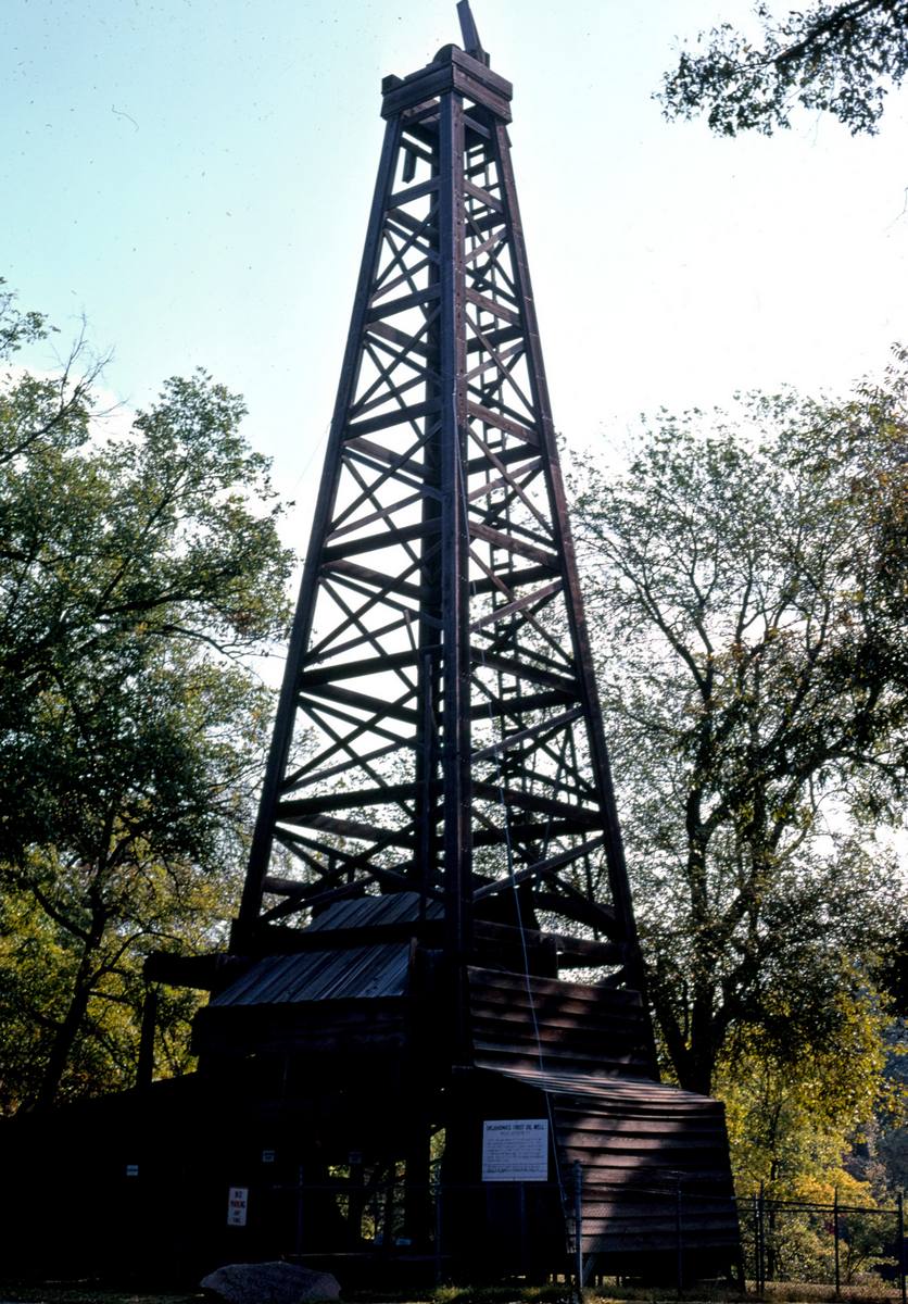Historic Photo : 1979 Nellie Johnstone # 1 oil well (angle 2), Bartlesville, Oklahoma | Margolies | Roadside America Collection | Vintage Wall Art :