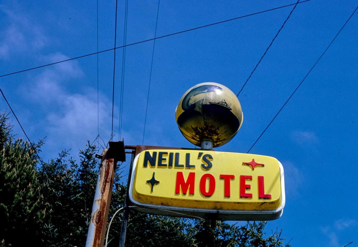 Historic Photo : 1980 Neill's Motel sign, Route 99, Junction City, Oregon | Margolies | Roadside America Collection | Vintage Wall Art :