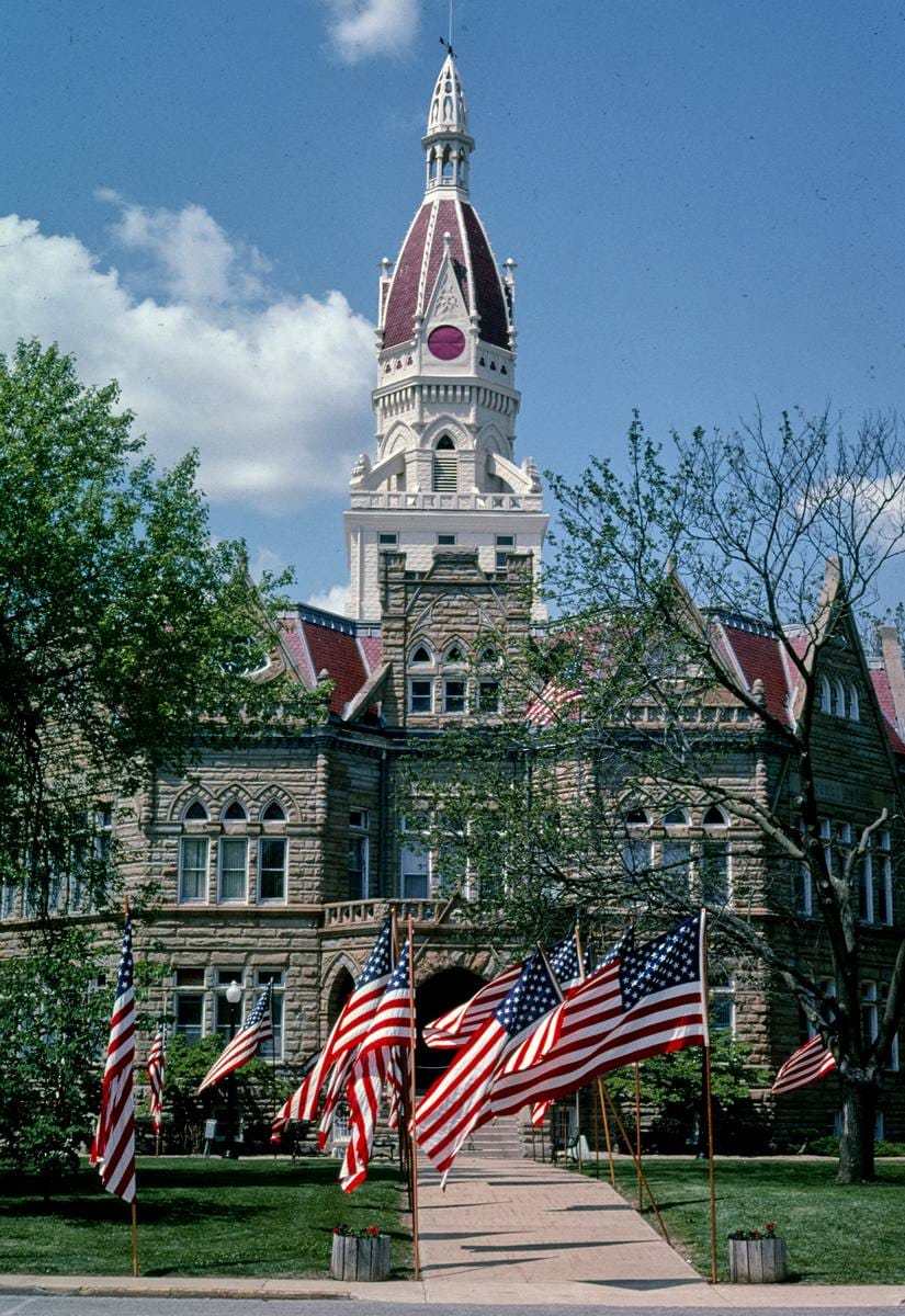 Historic Photo : 2003 Pike County Courthouse, Pittsfield, Illinois | Margolies | Roadside America Collection | Vintage Wall Art :