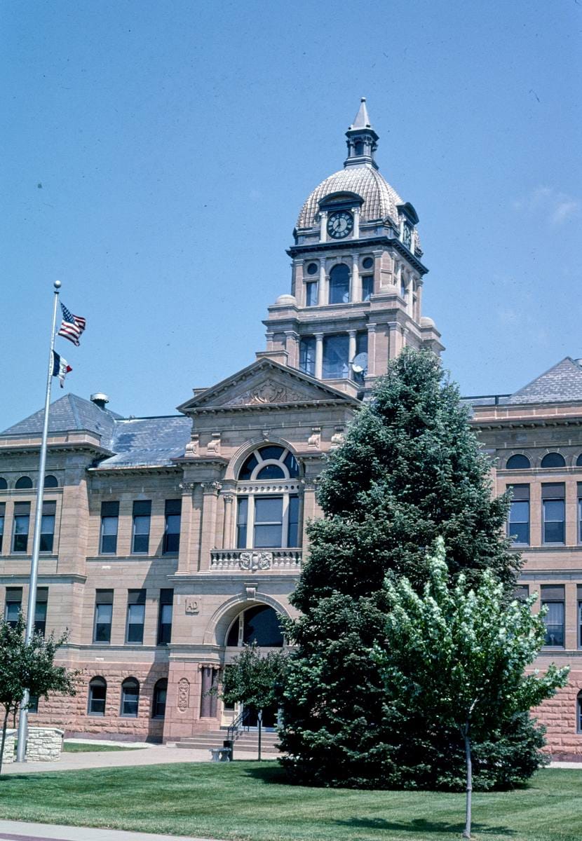 Historic Photo : 2003 Benton County Courthouse, Vinton, Iowa | Margolies | Roadside America Collection | Vintage Wall Art :