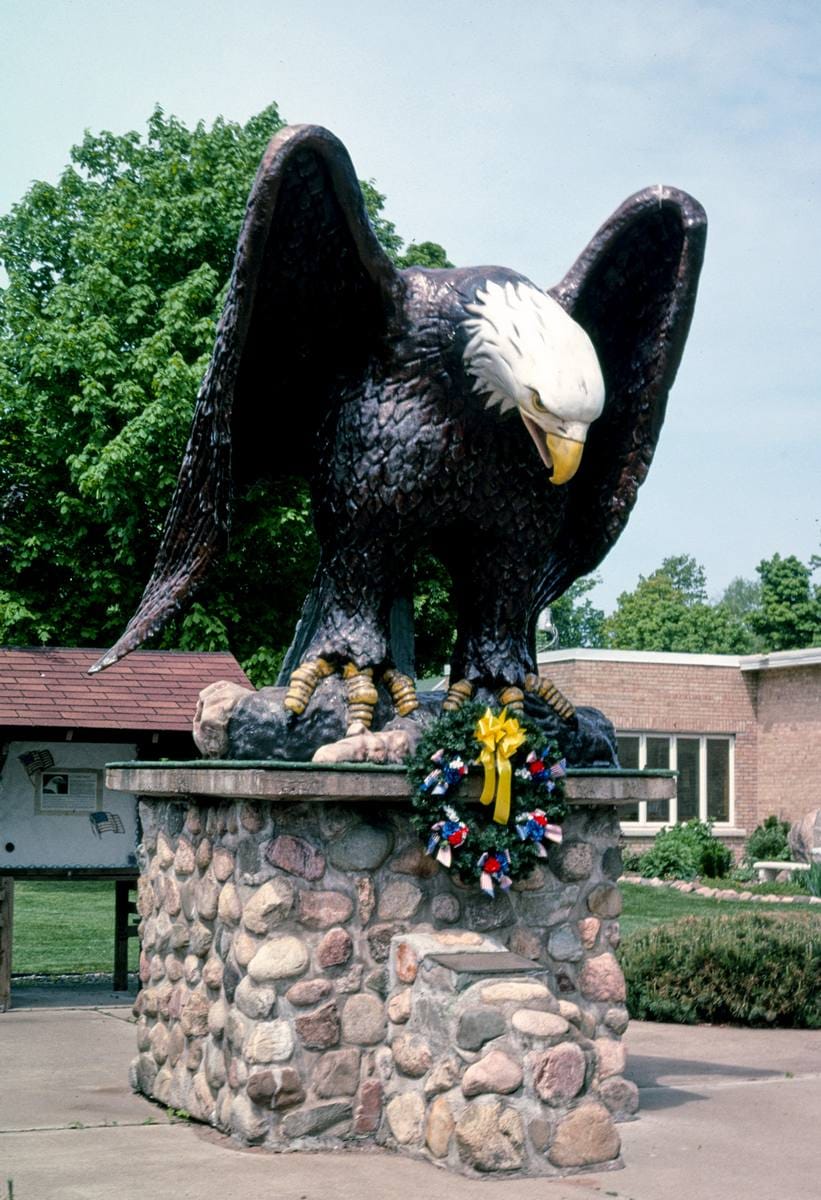 Historic Photo : 2003 Veteran's memorial, City Hall (1851-1852), Parks Falls, Wisconsin | Margolies | Roadside America Collection | Vintage Wall Art :