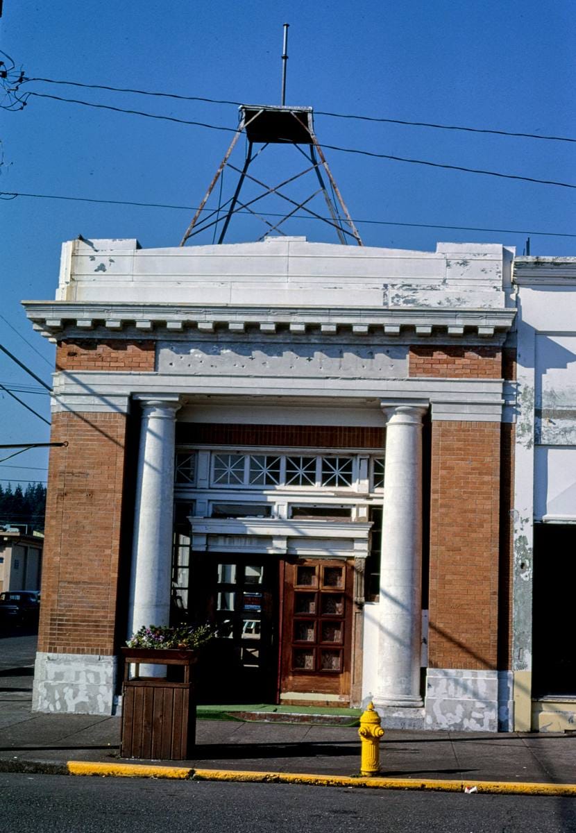 Historic Photo : 1987 Bank, Main Street, Elma, Washington | Margolies | Roadside America Collection | Vintage Wall Art :