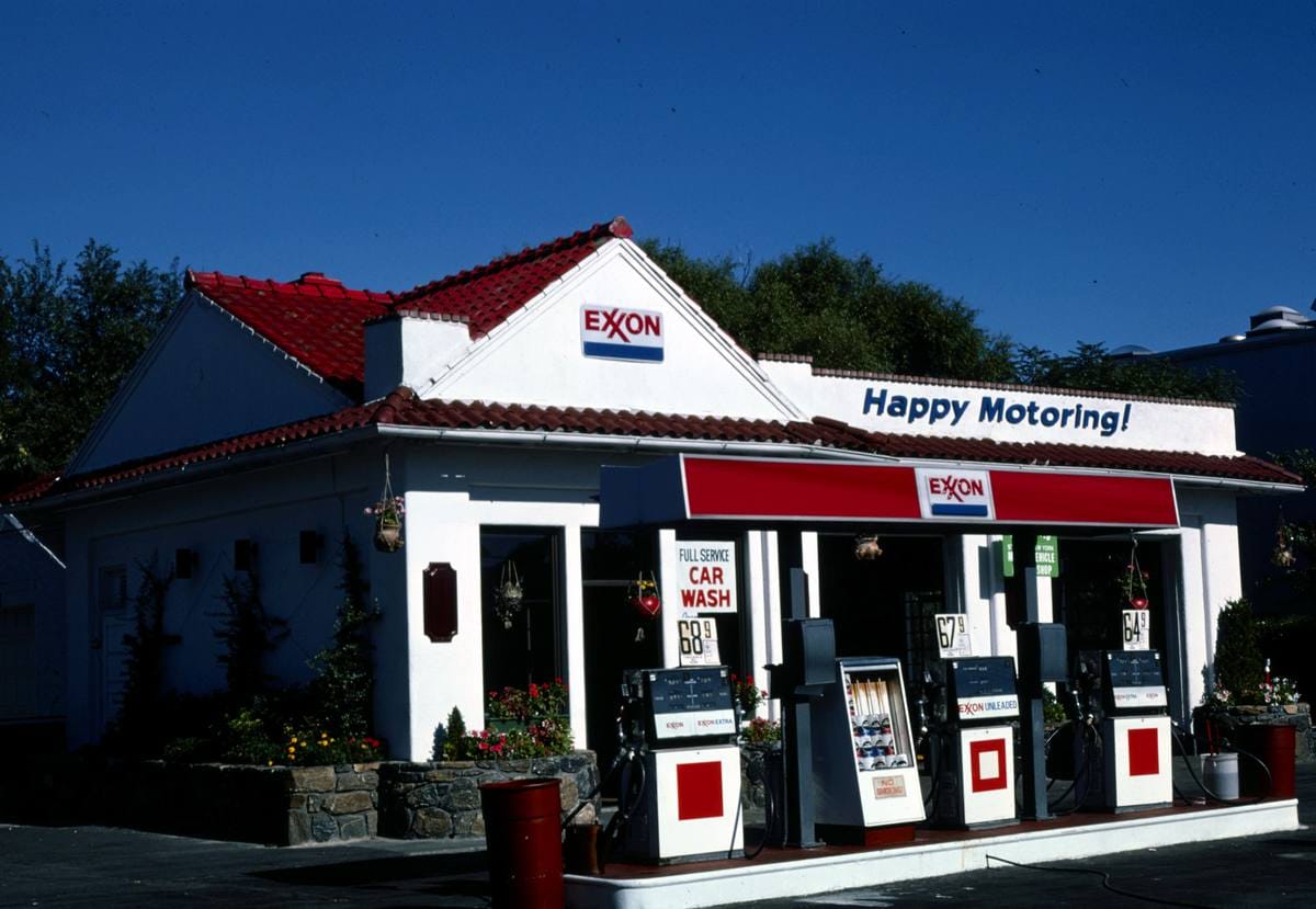 Historic Photo : 1976 Exxon Station, Long Island, New York | Margolies | Roadside America Collection | Vintage Wall Art :