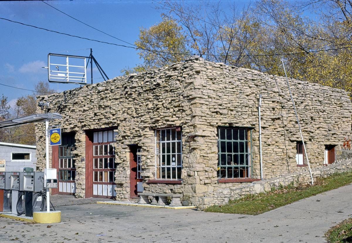 Historic Photo : 1977 Gas station, Beloit, Wisconsin | Margolies | Roadside America Collection | Vintage Wall Art :