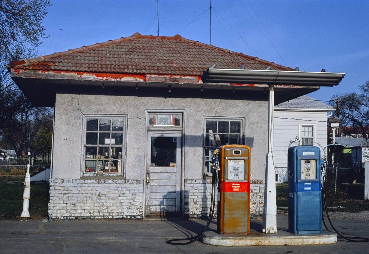 Historic Photo : 1980 Amoco Gas, Lincoln, Nebraska | Margolies | Roadside America Collection | Vintage Wall Art :