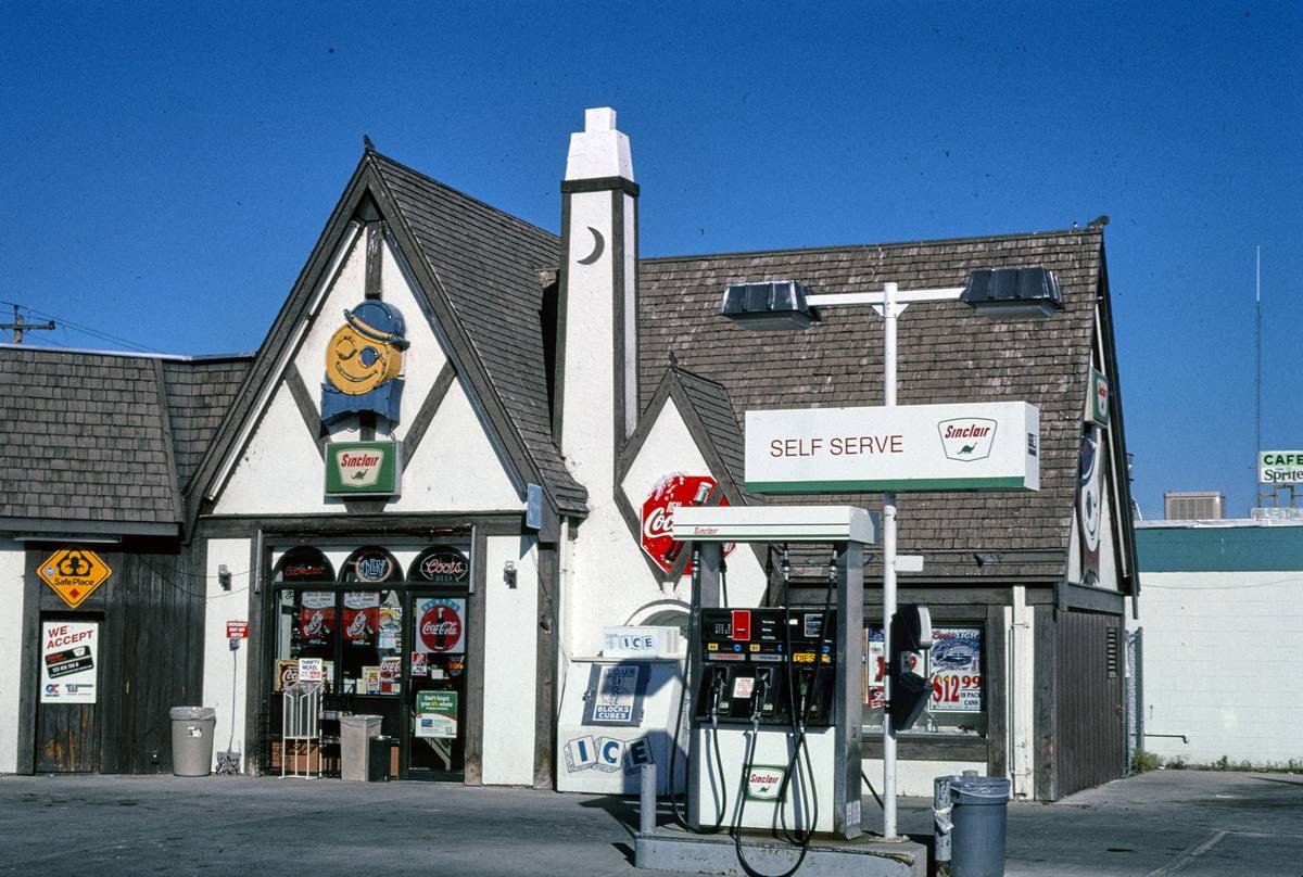 Historic Photo : 2004 Sinclair Gas, American Falls, Idaho | Margolies | Roadside America Collection | Vintage Wall Art :