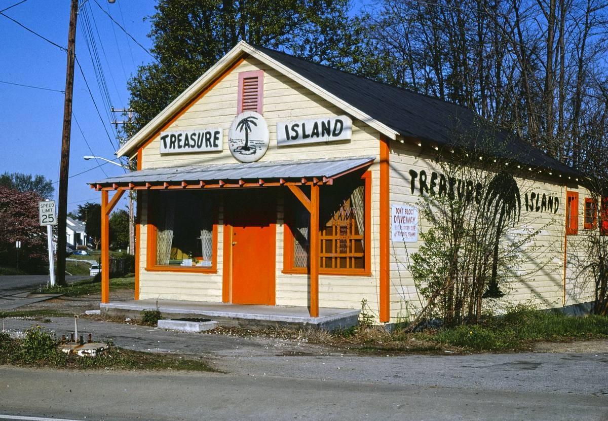 Historic Photo : 1982 Treasure Island Gas, Danville, Virginia | Margolies | Roadside America Collection | Vintage Wall Art :