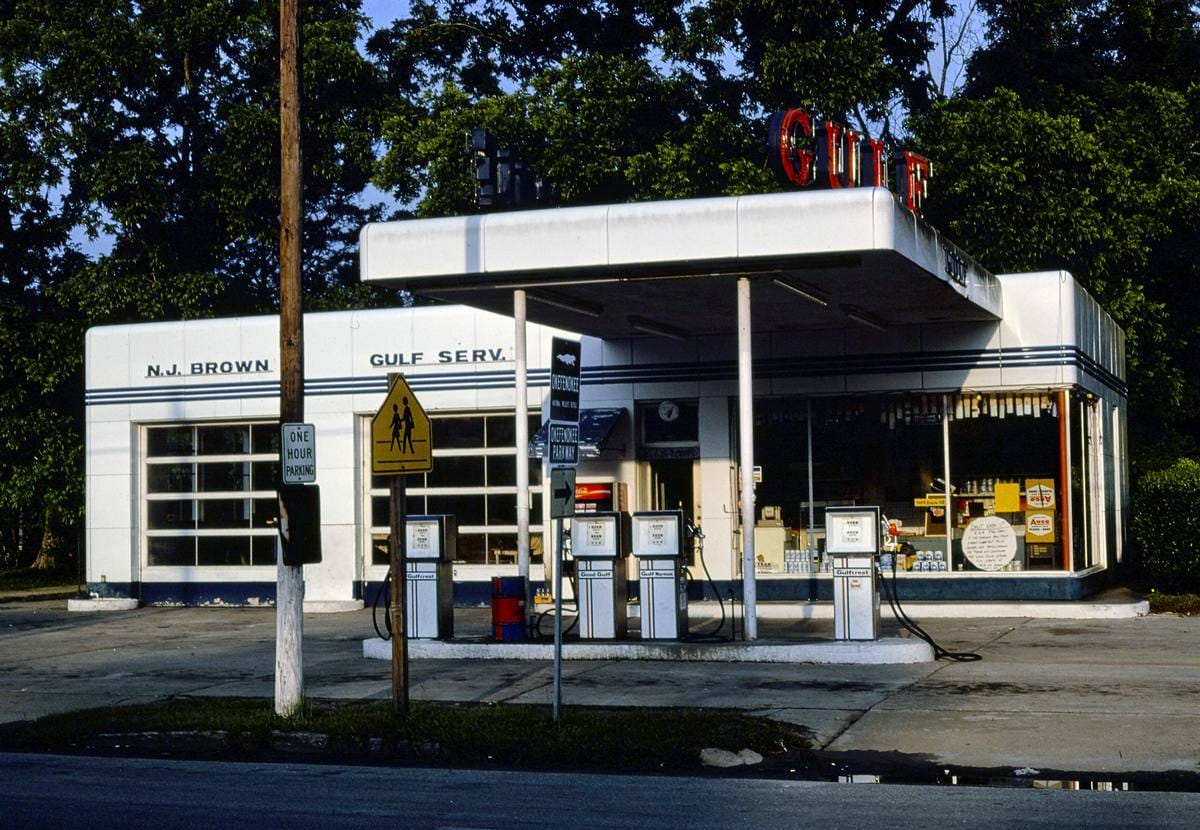 Historic Photo : 1979 N.J. Brown Gulf, Kingsland, Georgia | Margolies | Roadside America Collection | Vintage Wall Art :