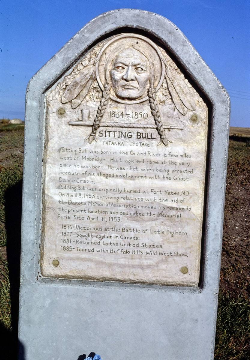 Historic Photo : 1987 Sitting Bull Monument, Route 1806, Mobridge, South Dakota | Margolies | Roadside America Collection | Vintage Wall Art :