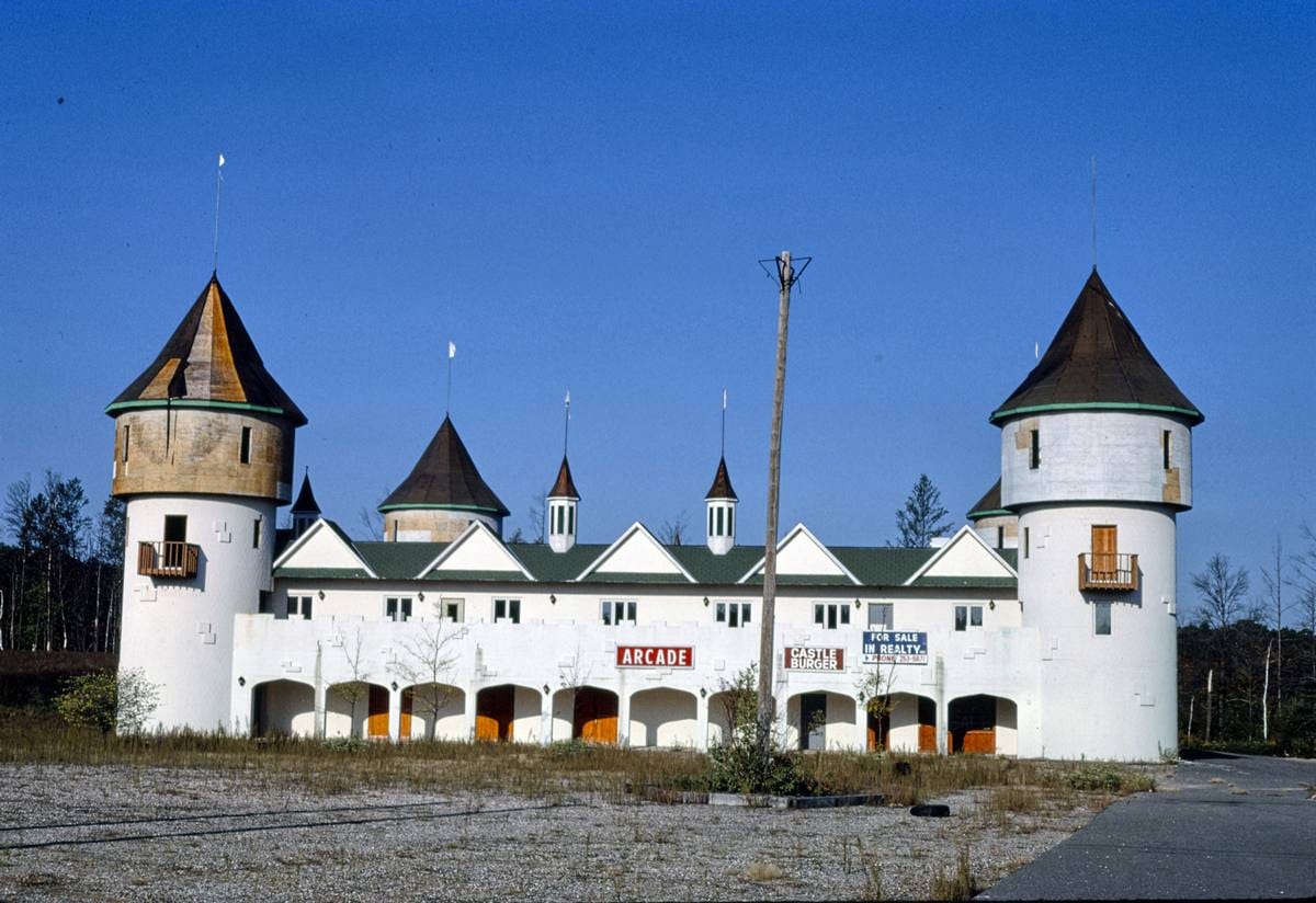 Historic Photo : 1988 Emerald City Arcade, Lake Delton, Wisconsin | Margolies | Roadside America Collection | Vintage Wall Art :