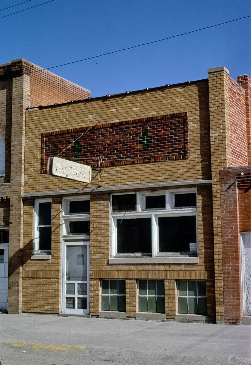 Historic Photo : 1980 Museum, Cambridge, Nebraska | Margolies | Roadside America Collection | Vintage Wall Art :