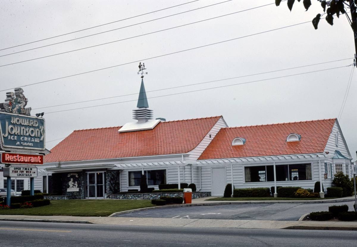 Historic Photo : 1978 Hojo Restaurant, Niantic, Connecticut | Margolies | Roadside America Collection | Vintage Wall Art :