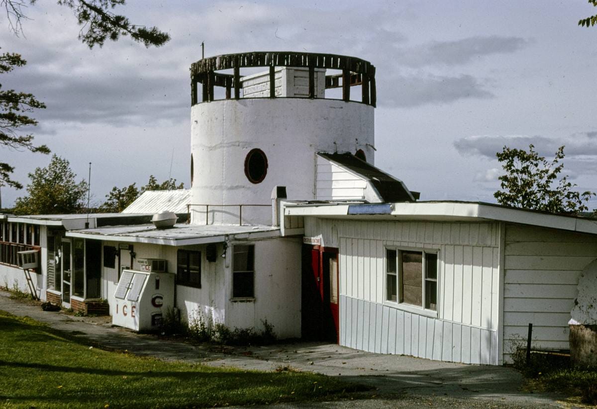 Historic Photo : 1995 Lookout Restaurant, Henderson, New York | Margolies | Roadside America Collection | Vintage Wall Art :