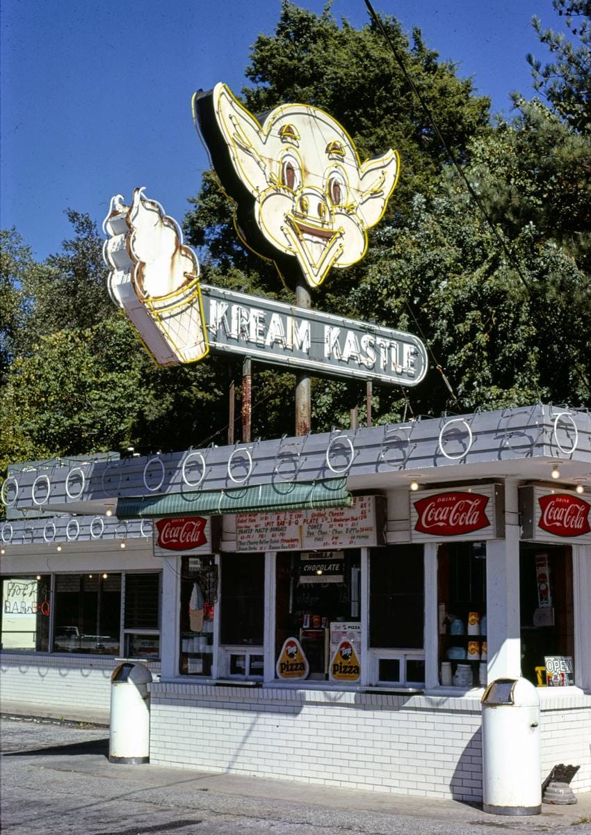 Historic Photo : 1979 Kream Kastle, Brownsville, Tennessee | Margolies | Roadside America Collection | Vintage Wall Art :