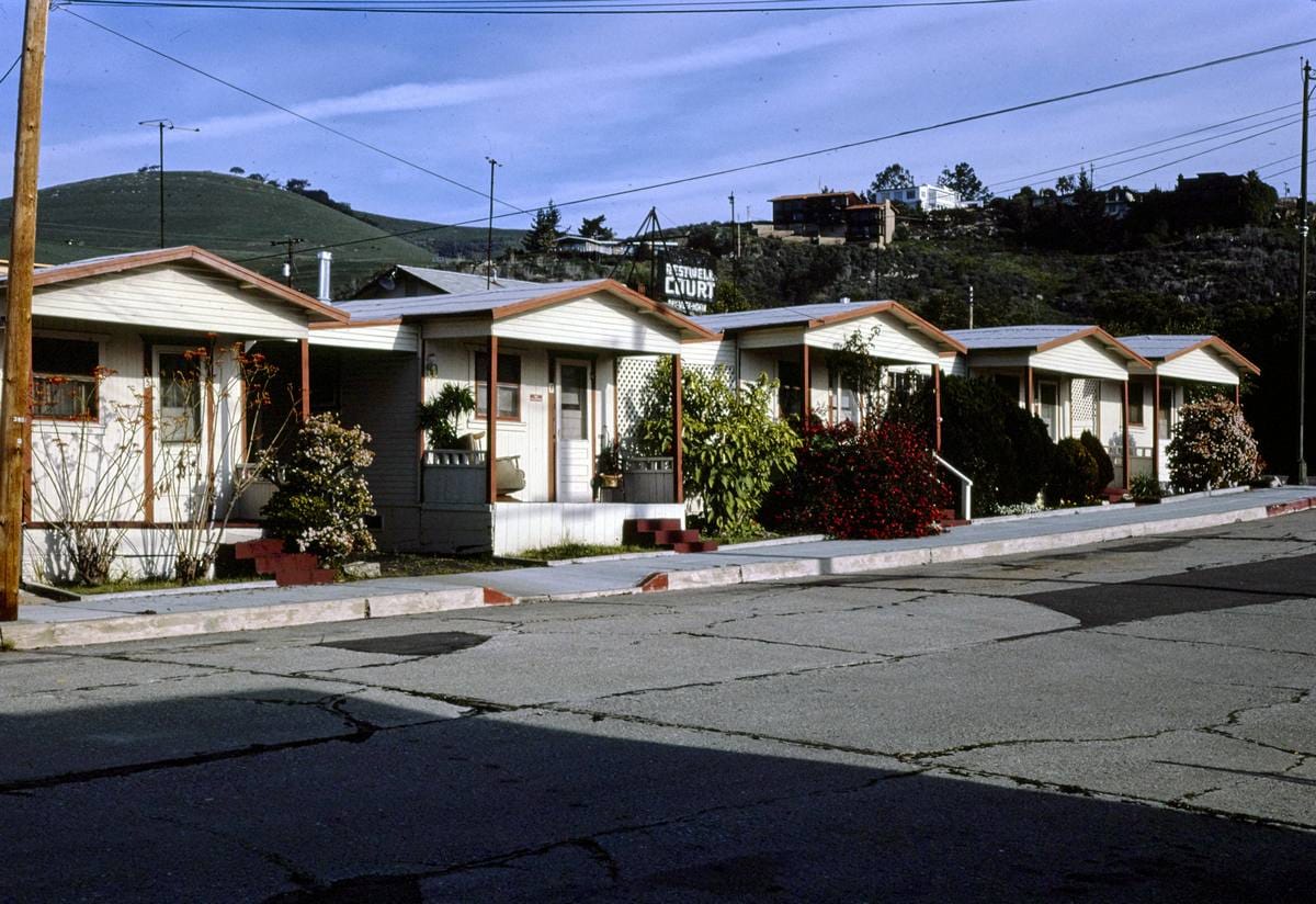 Historic Photo : 1985 Restwell Court, Pismo Beach, California | Margolies | Roadside America Collection | Vintage Wall Art :