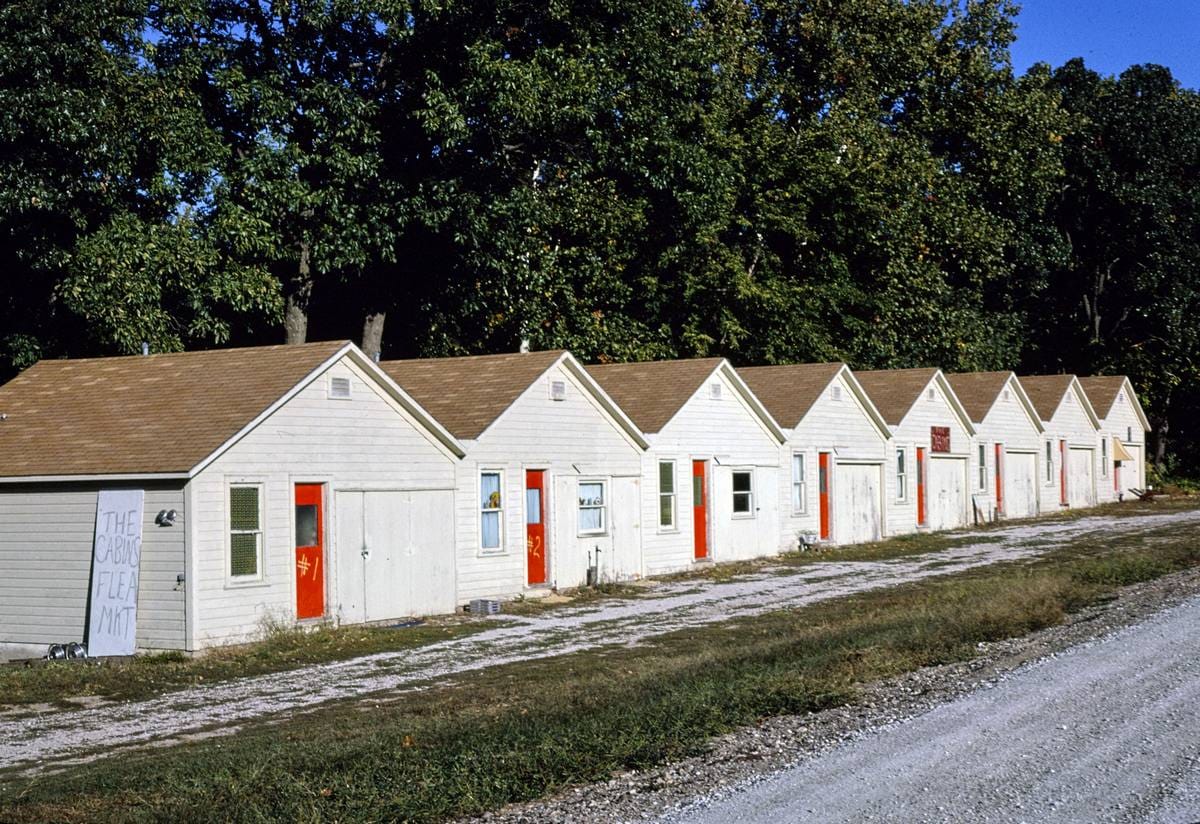 Historic Photo : 1980 Dyer Cabins, Baldwin City, Kansas | Margolies | Roadside America Collection | Vintage Wall Art :