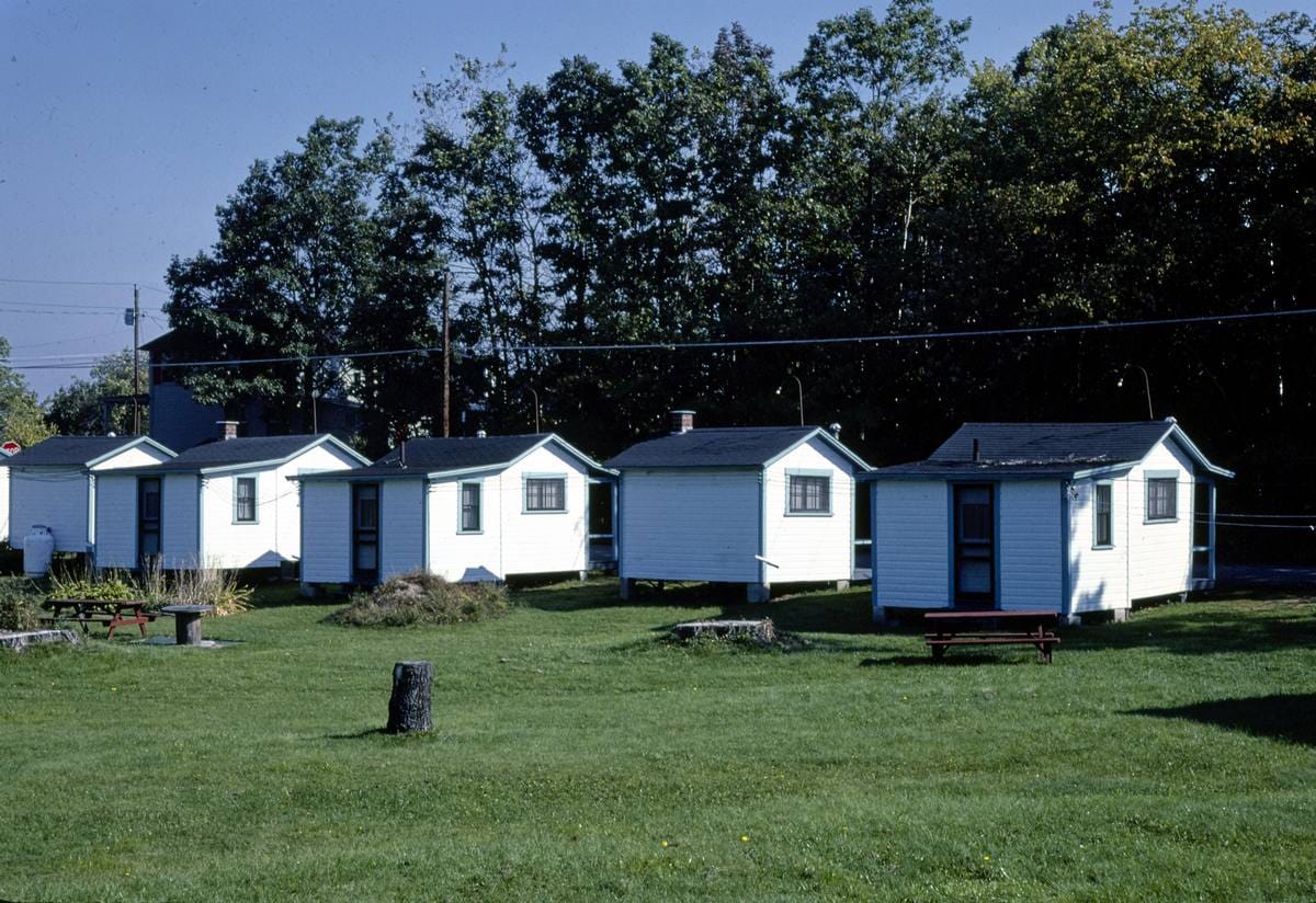 Historic Photo : 1984 Highland Cottages, Weirs Beach, New Hampshire | Margolies | Roadside America Collection | Vintage Wall Art :