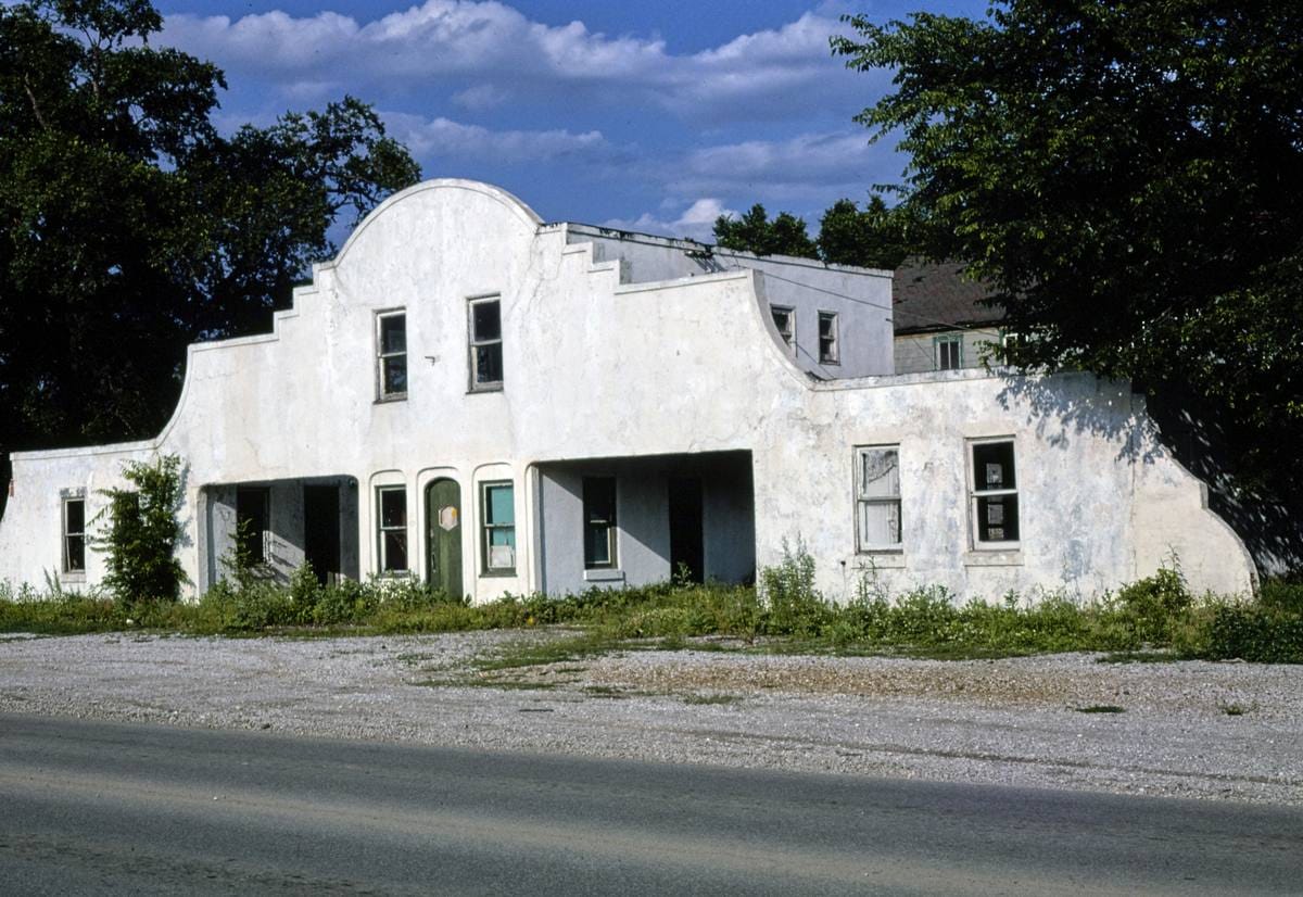 Historic Photo : 1982 Alamo Plaza, Claremore, Oklahoma | Margolies | Roadside America Collection | Vintage Wall Art :