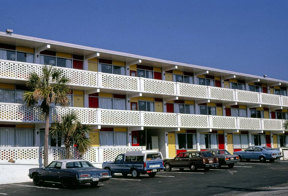 Historic Photo : 1985 Tropical Oasis Motel, Myrtle Beach, South Carolina | Margolies | Roadside America Collection | Vintage Wall Art :