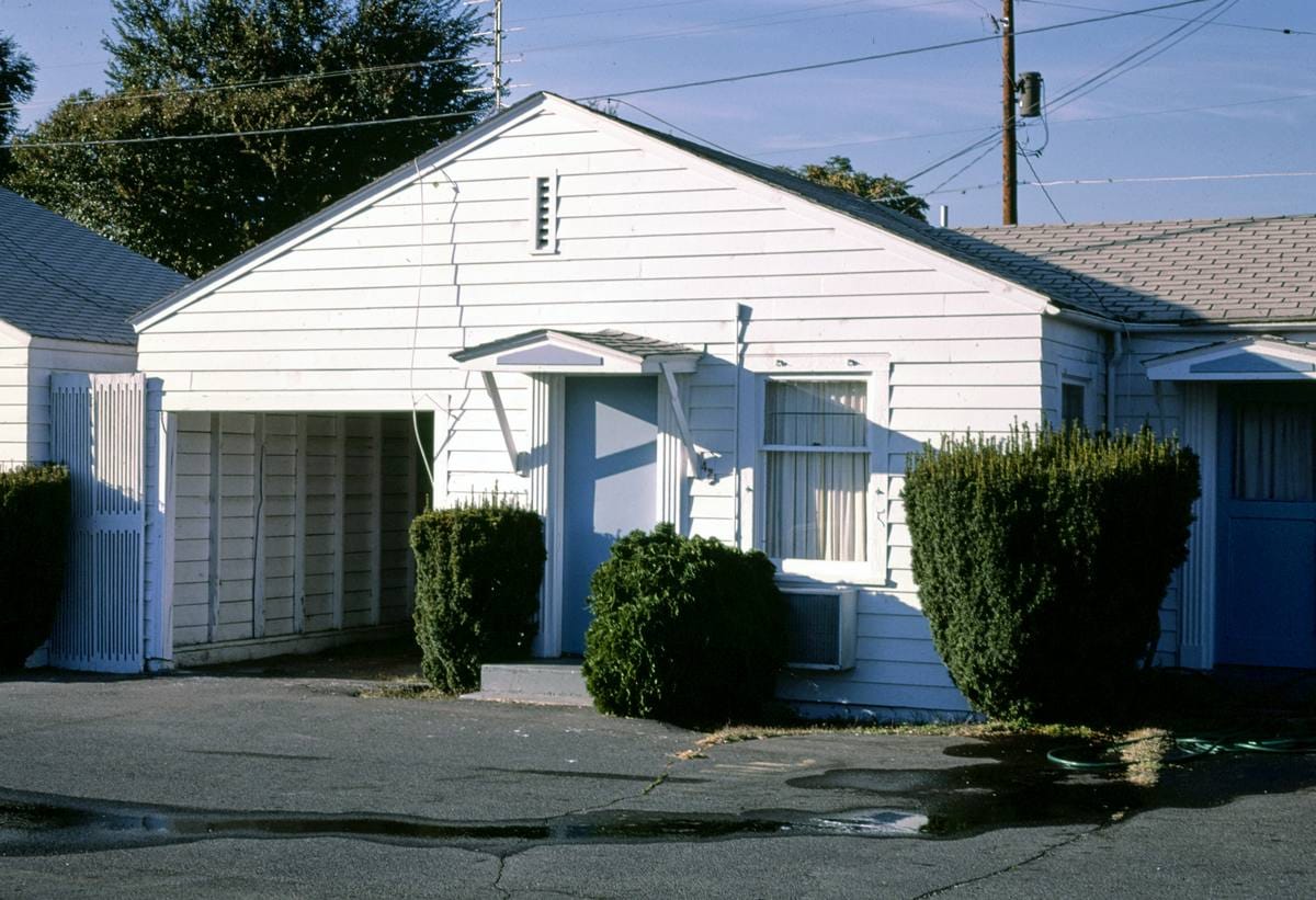 Historic Photo : 1987 Maywood Lodge, Yakima, Washington | Margolies | Roadside America Collection | Vintage Wall Art :