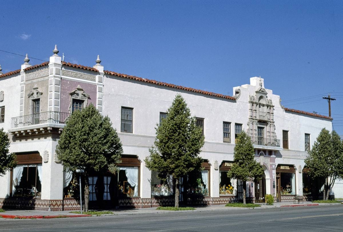 Historic Photo : 1993 Paisano Hotel, Marfa, Texas | Margolies | Roadside America Collection | Vintage Wall Art :