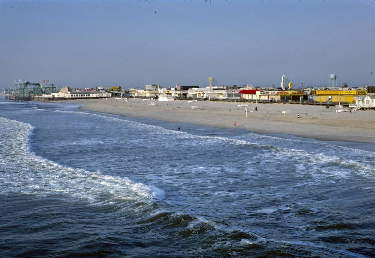 Historic Photo : 1978 Skyline A.M., Seaside Heights, New Jersey | Margolies | Roadside America Collection | Vintage Wall Art :