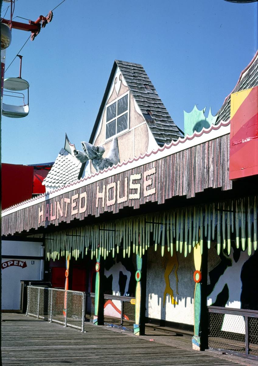Historic Photo : 1978 Haunted house, Atlantic City, New Jersey | Margolies | Roadside America Collection | Vintage Wall Art :