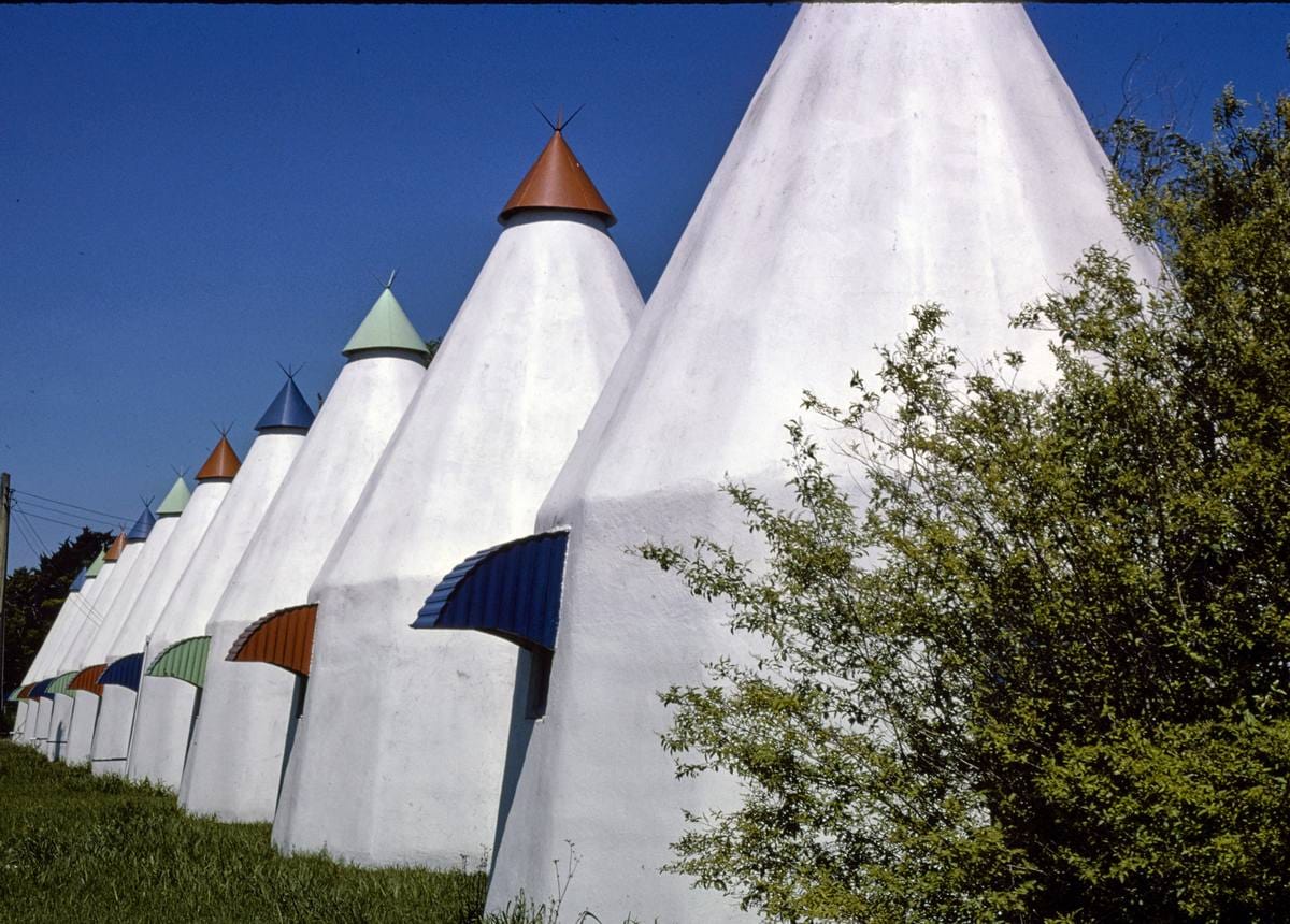 Historic Photo : 1977 Teepee Motel, Wharton, Texas | Margolies | Roadside America Collection | Vintage Wall Art :