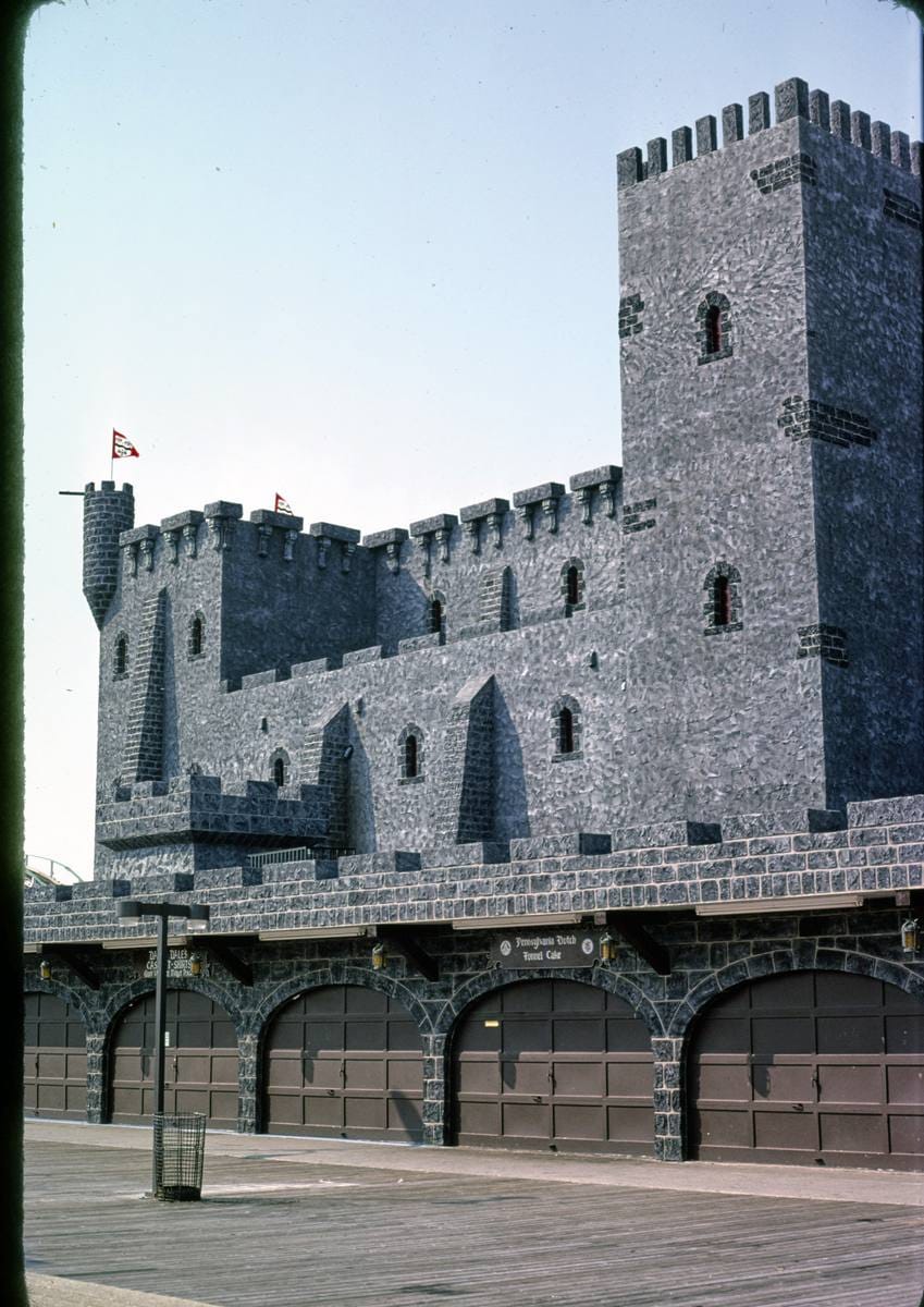 Historic Photo : 1978 Dracula's Castle, Wildwood, New Jersey | Margolies | Roadside America Collection | Vintage Wall Art :