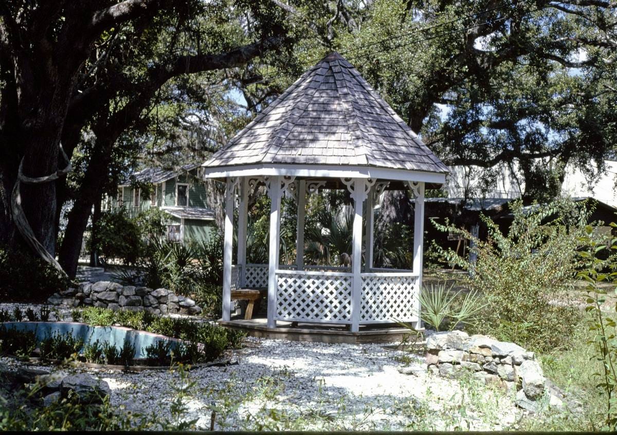 Historic Photo : 1990 Roadside gazebo, St. Simons Island, Georgia | Margolies | Roadside America Collection | Vintage Wall Art :