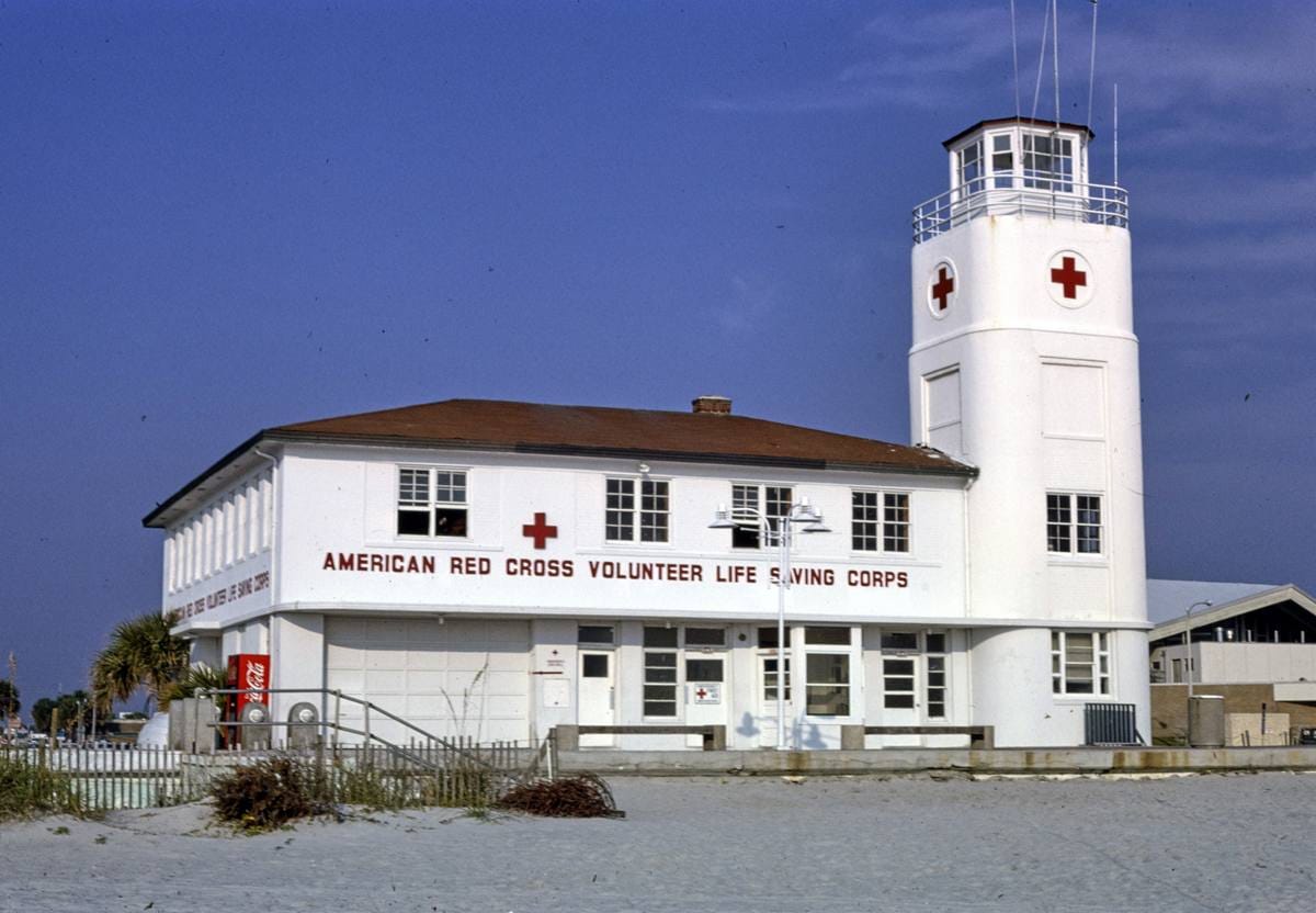 Historic Photo : 1990 American Red Cross, Jacksonville Beach, Florida | Margolies | Roadside America Collection | Vintage Wall Art :