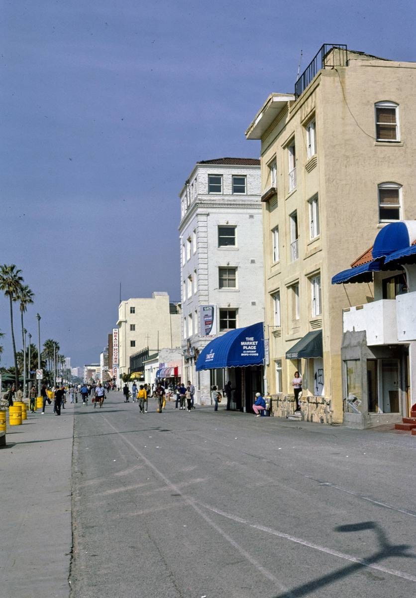 Historic Photo : 1985 Ocean front walk, Venice, California | Margolies | Roadside America Collection | Vintage Wall Art :