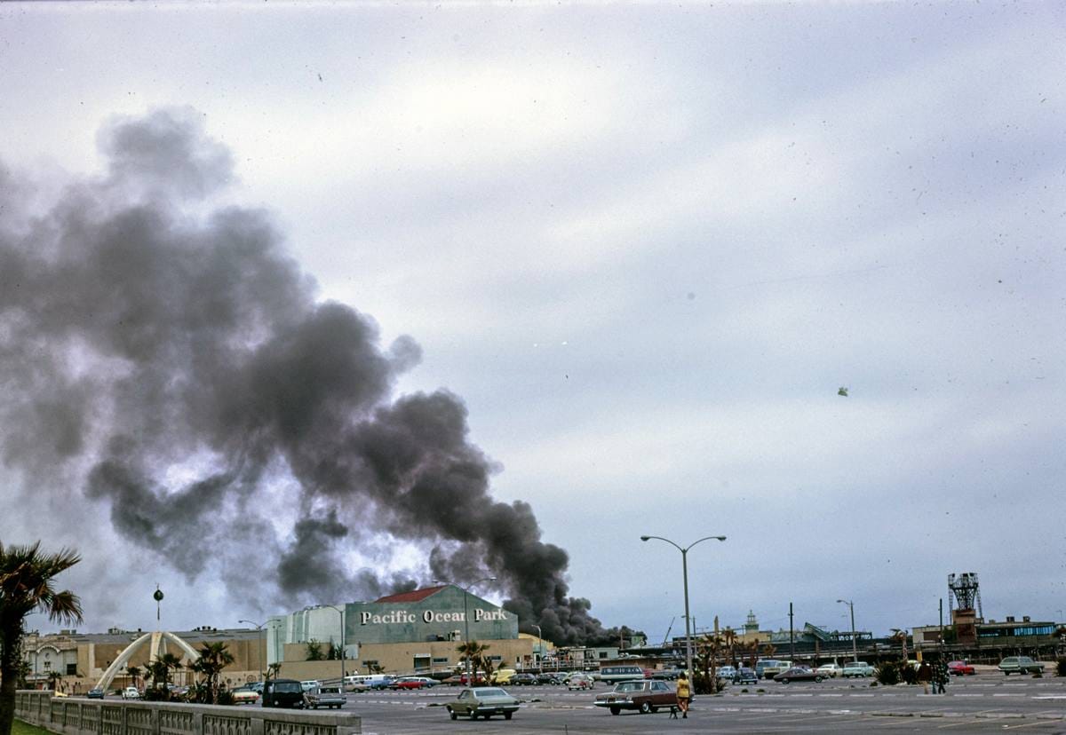 Historic Photo : 1978 Ocean Park Pier fire, Santa Monica, California | Margolies | Roadside America Collection | Vintage Wall Art :