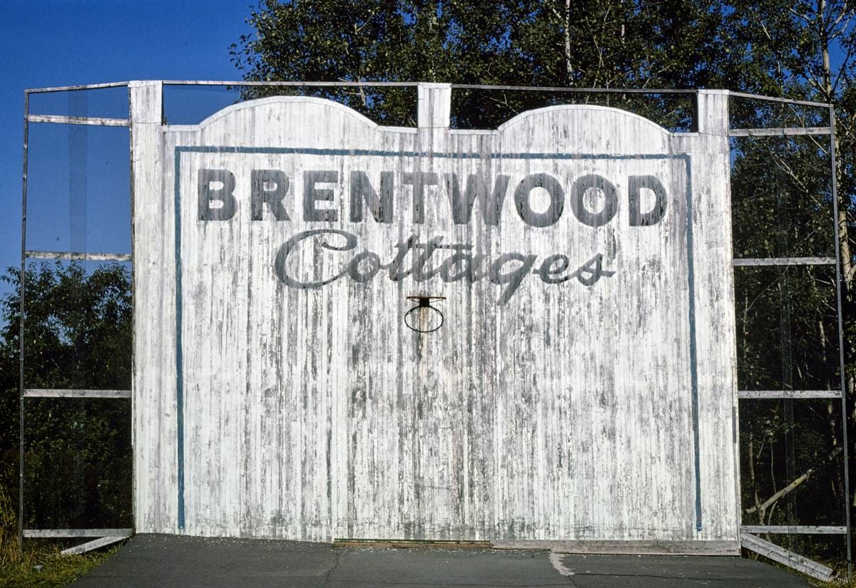 Historic Photo : 1978 Brentwood Cottages, backboard, Route 52, Liberty, New York | Margolies | Roadside America Collection | Vintage Wall Art :