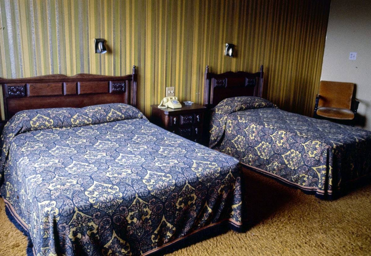Historic Photo : 1977 Granit Room 800, Kerhonkson, New York | Margolies | Roadside America Collection | Vintage Wall Art :