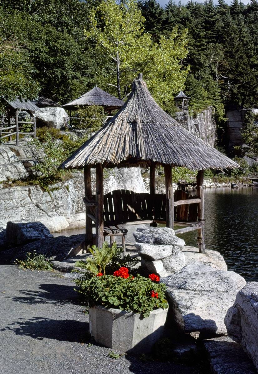 Historic Photo : 1978 Mohonk summer houses and geraneum, New Paltz, New York | Margolies | Roadside America Collection | Vintage Wall Art :