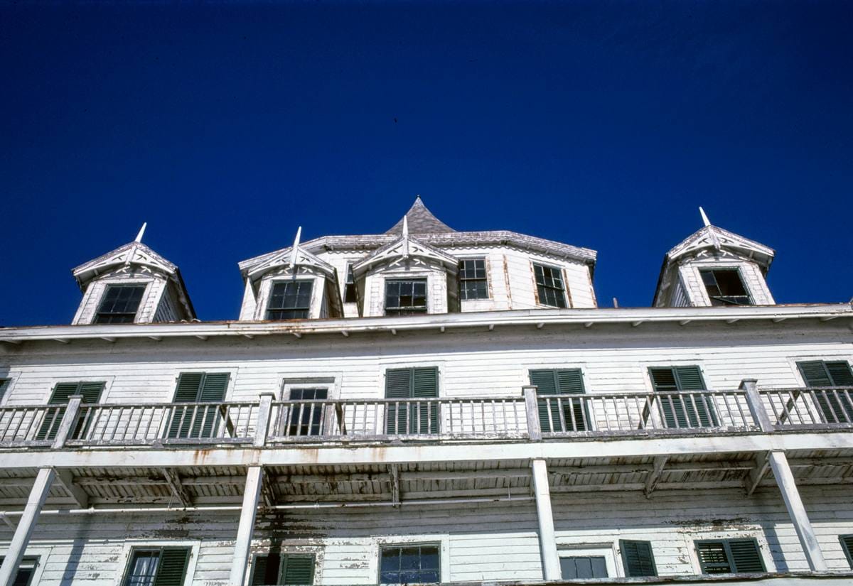 Historic Photo : 1976 Minnewaska. Cliff House, front detail, Lake Minnewaska, New York | Margolies | Roadside America Collection | Vintage Wall Art :