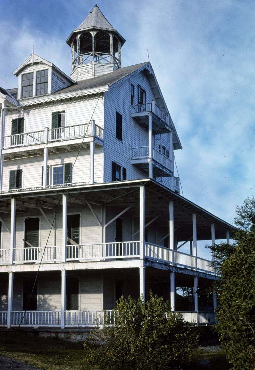 Historic Photo : 1976 Cliff House (1879), Lake Minnewaska, New York | Margolies | Roadside America Collection | Vintage Wall Art :